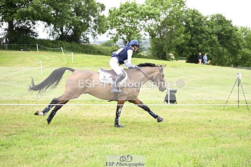 250524A-112552-09157 - B-364-Yasmin.Ingham-KINDA.CORVETTE