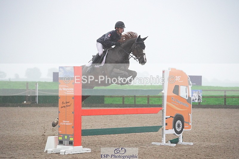 231017A-104550-06537 - Cls 26 Chard Equ Grand Prix