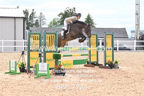 BPP_7724 - CLASS 16 FRI GFS Saddles Senior Newcomers/1.10m Open