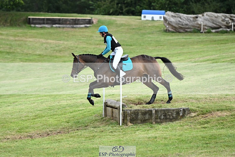 240825X-175821-38089 - 80cm XC 17.30 to End