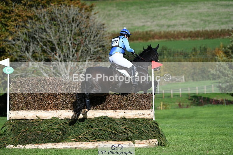 251024A-143829-13484 - C-207-Alice.Dunsdon