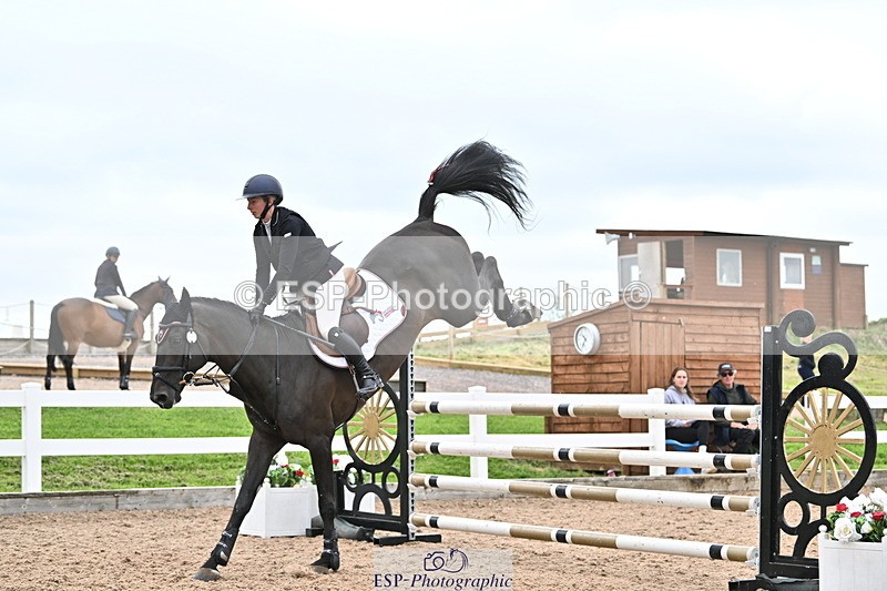 240523A-103702-01552 - Cls 1 Snr 1.05m and 1.10m