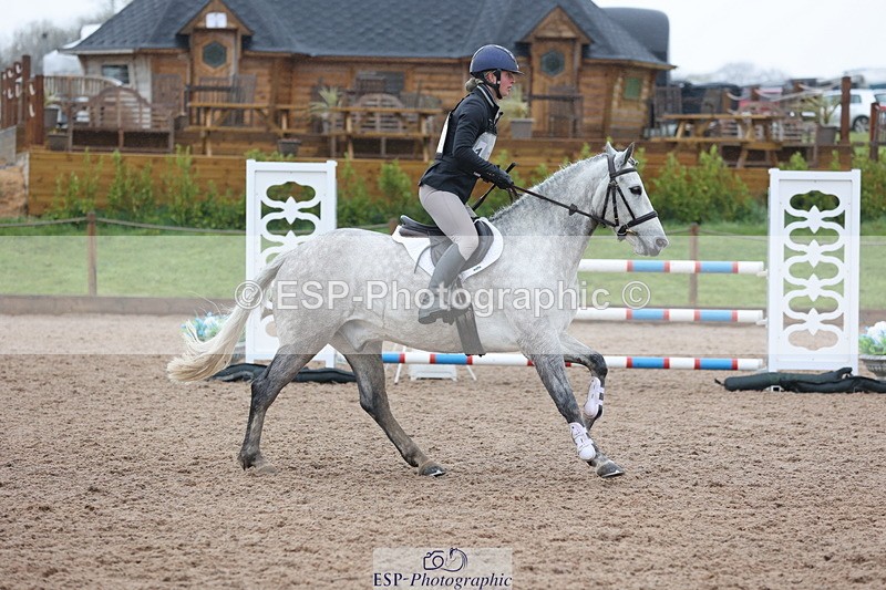 250418-142832-04883 - 170-Emma.Langfjord-Friend-MOUNTROSS.FIONN