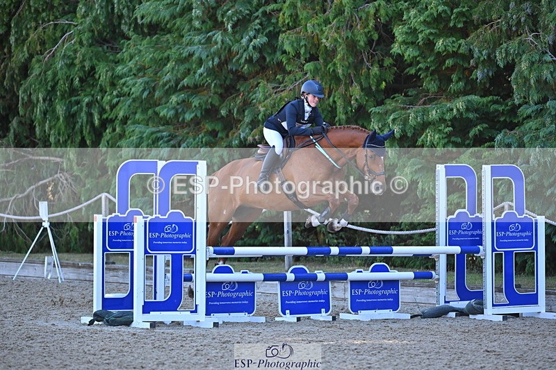 250802A-093834-00182 - C-105-Mimi.van.Ufford-MR.SOCKS