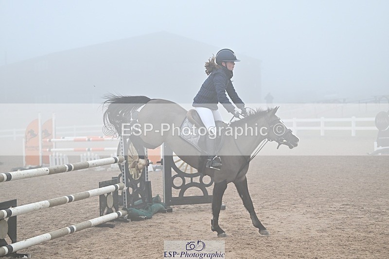 250208-123714-00622 - Cls 9 Pony Newcomers and 1m