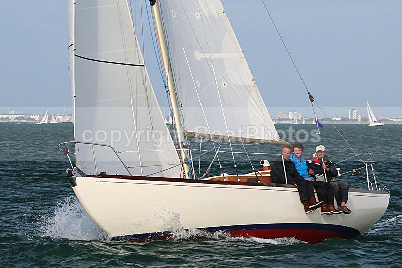 150627 UNNAMED 101Y WT7A1593_S - ROUND THE ISLAND RACE - SATURDAY 27th JUNE 2015