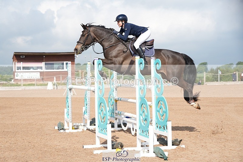 260508-100936-04791 - Cls 12 Snr Foxhunter