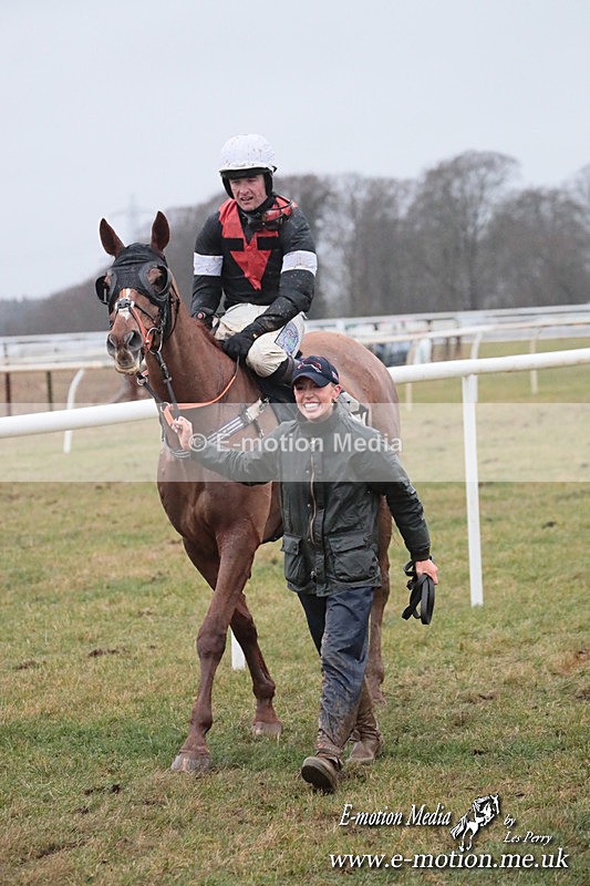 PtP 260125 919 - Cocklebarrow Point-to-Point racing with the Heythrop Hunt 26/01/25