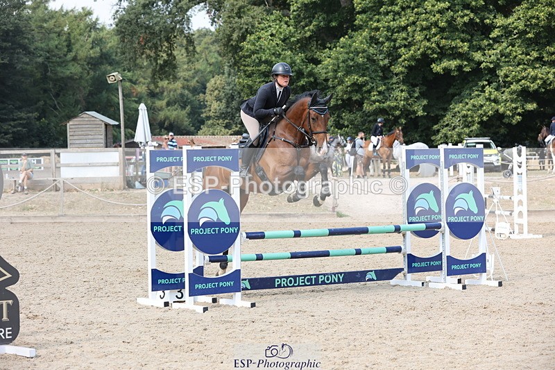 250816A-105942-00920 - Cls 3 Snr British Novice