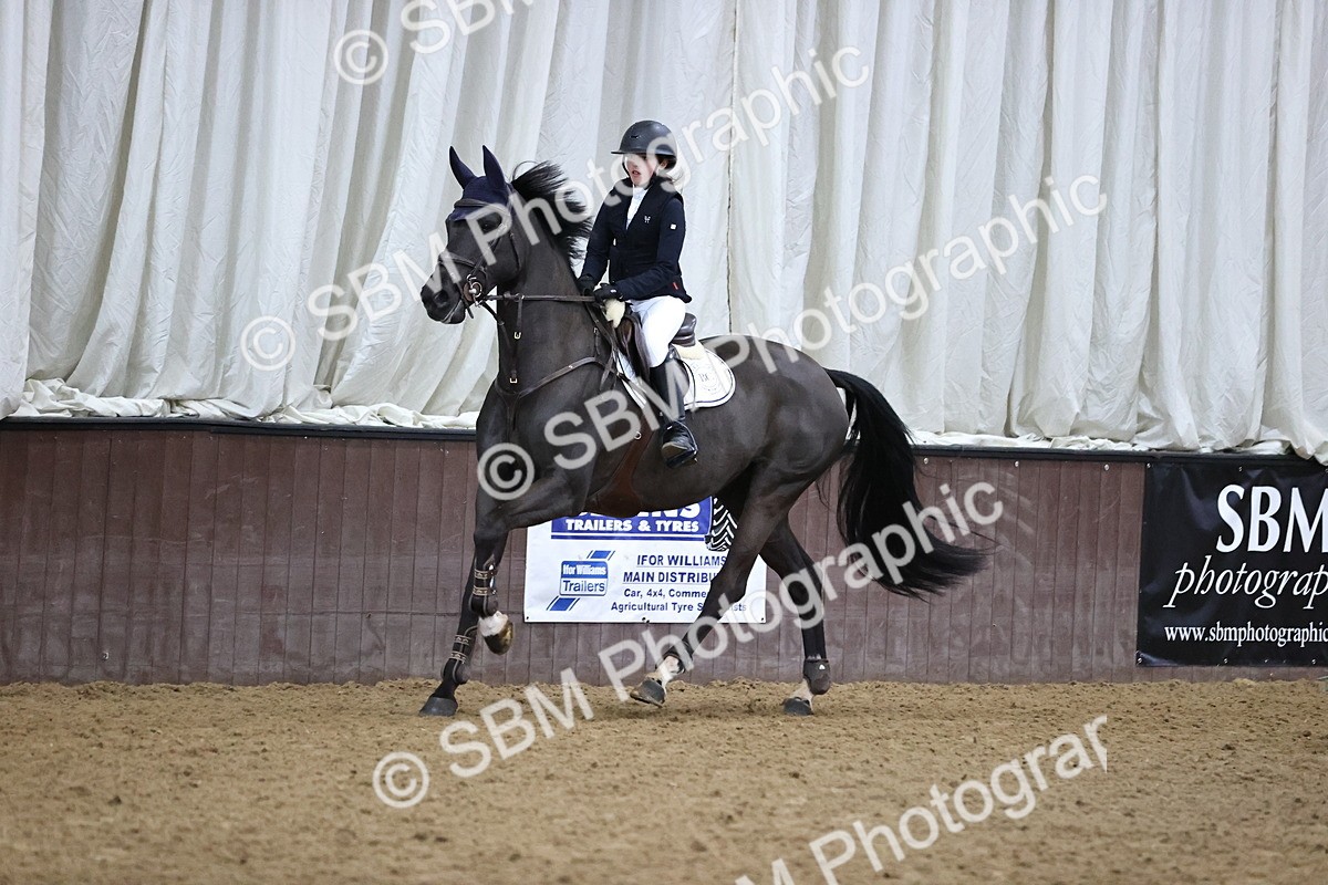 SBM_001470 - Class 4 - Senior Newcomers - 1.10m Open