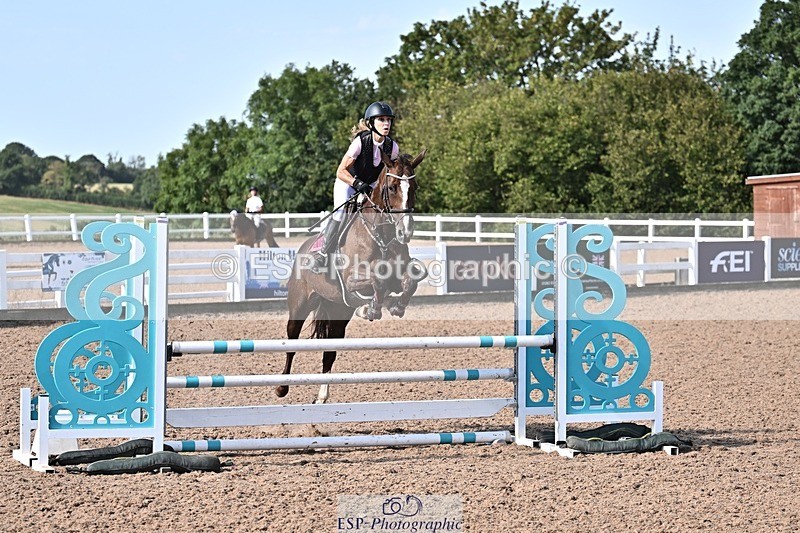 260812-095633-00130 - Cls 2 British Novice and 90cm