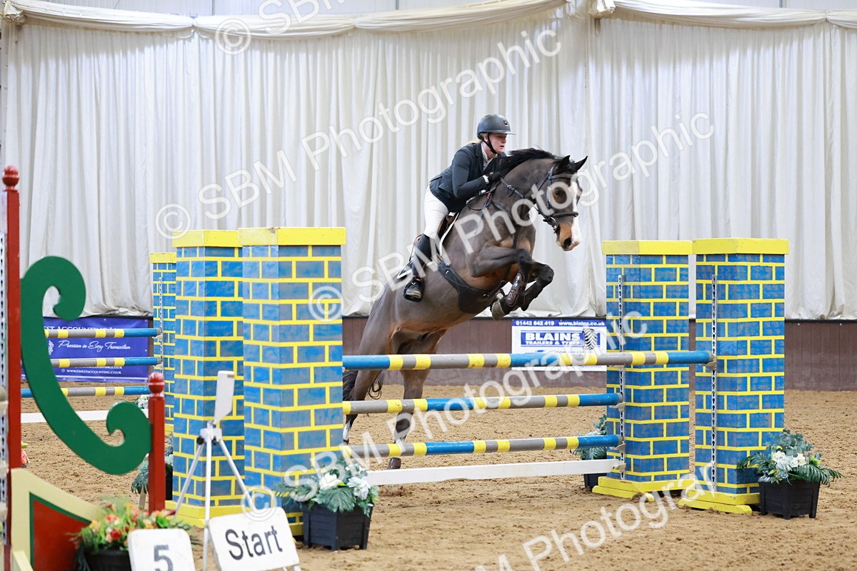 SBM_003716 - Class 11 - Senior Newcomers/ 1.10m Open