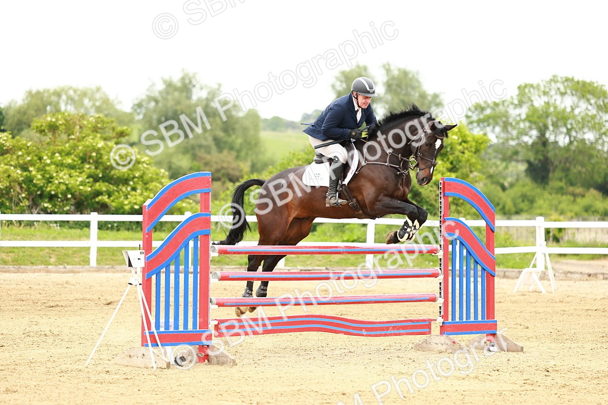 SBM_000962 - Class 5 - Senior Foxhunters - 1.20m