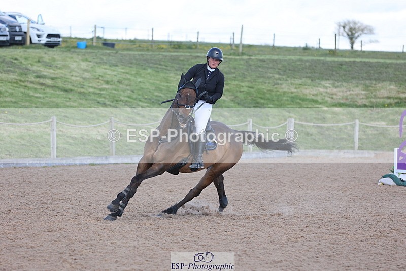 240419A-160804-09174 - Cls 10, 2 Star Big Tour 145cm  15.45 to 16.35 break