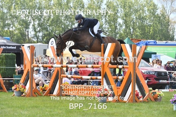 BPP_7166 - CLASS 3 Andrew Hamilton Coach, RHS Foxhunter Championship Qualifier