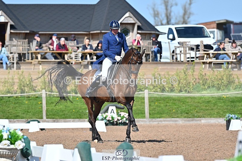 250405-140021-11022 - 171-Jonny.Clarke-West-Goomong.Zinfandel