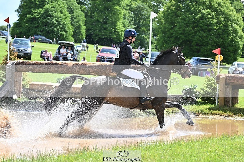 240526-122015-21942 - 401-PLOT_TWIST_B-Tom_Jackson