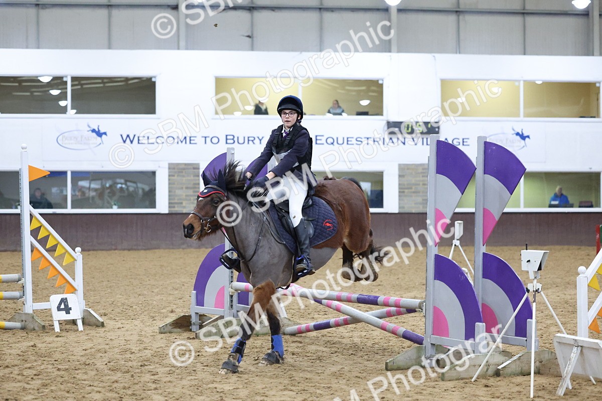 SBM_000970 - Class 3 - Christmas Tree Stakes - 60cm