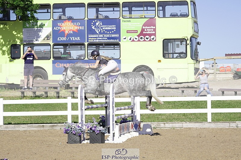 230624A-180004-02879 - Cls 33 1.05m Amateur Quali