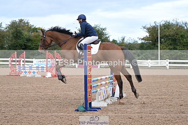 240925A-101736-00035 - Clear Round