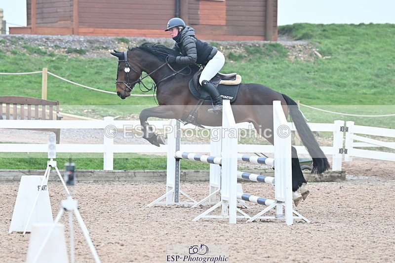 240113A-100642-01622 - Cls 9 British Novice and 90cm Open