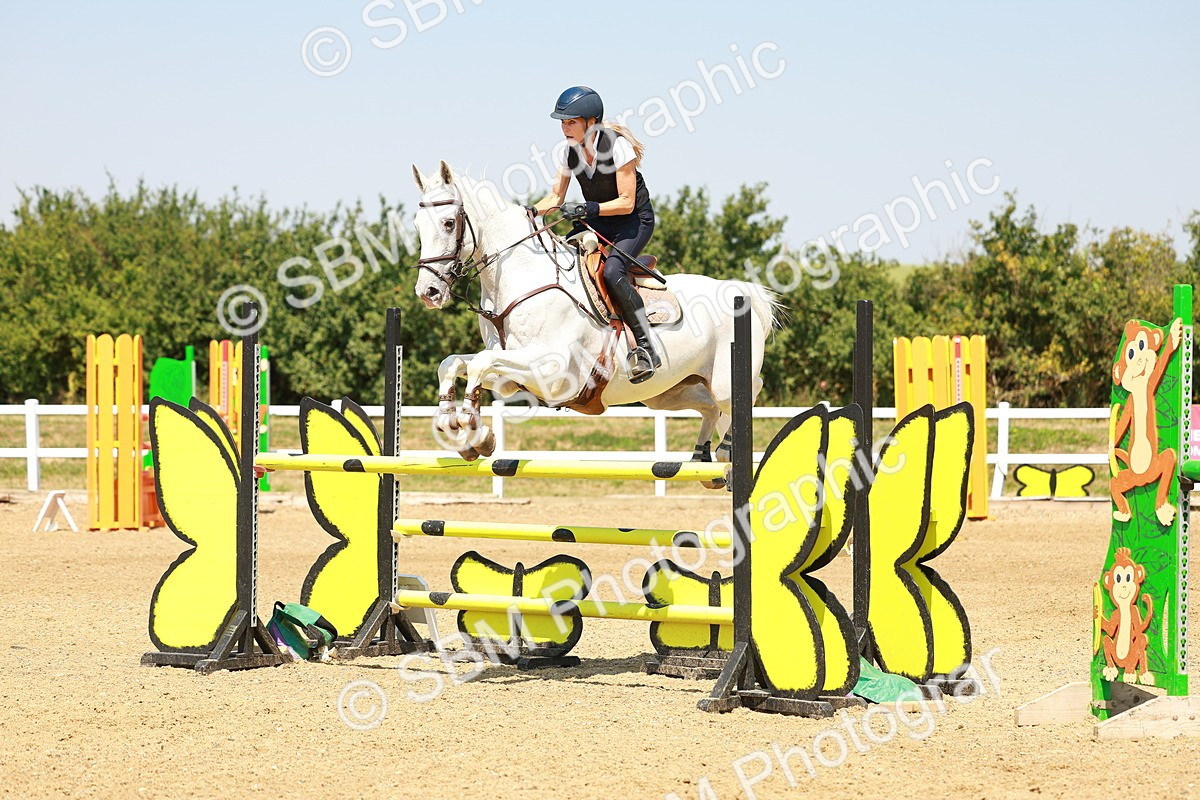 SBM_001991 - Class 5 - Senior Foxhunter - 1.20m