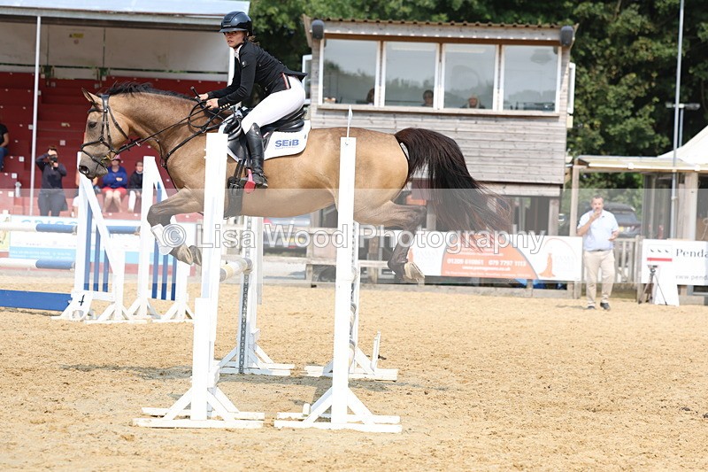 3E7A2225 - Class 7: Senior 1.05m