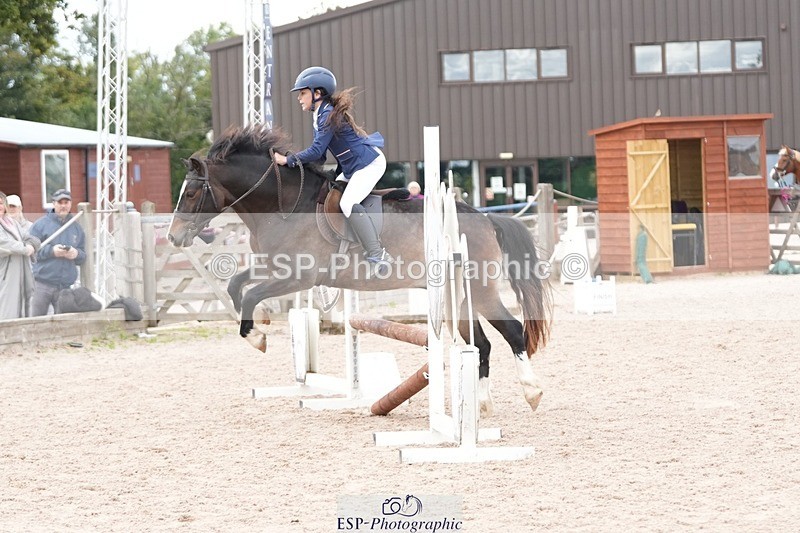 250921-145639-03748 - Cls 20 Pony 80cm Derby