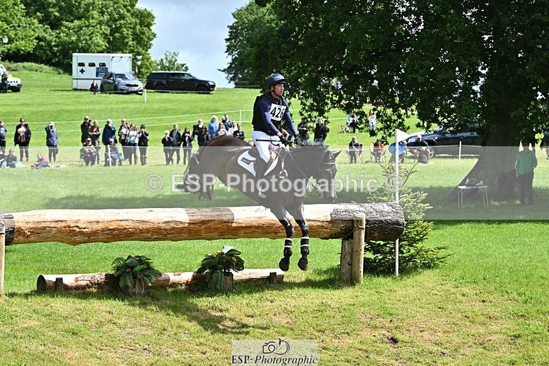 240526-114119-20632 - 426-VISCOUNT_VIKTOR-Tim_Price