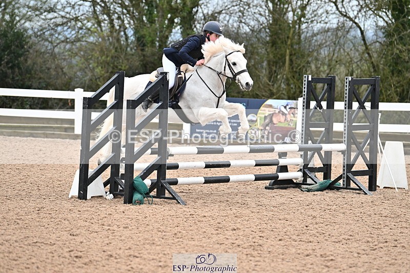 240309A-102410-00098 - Cls 1 Pony Intro 70cm