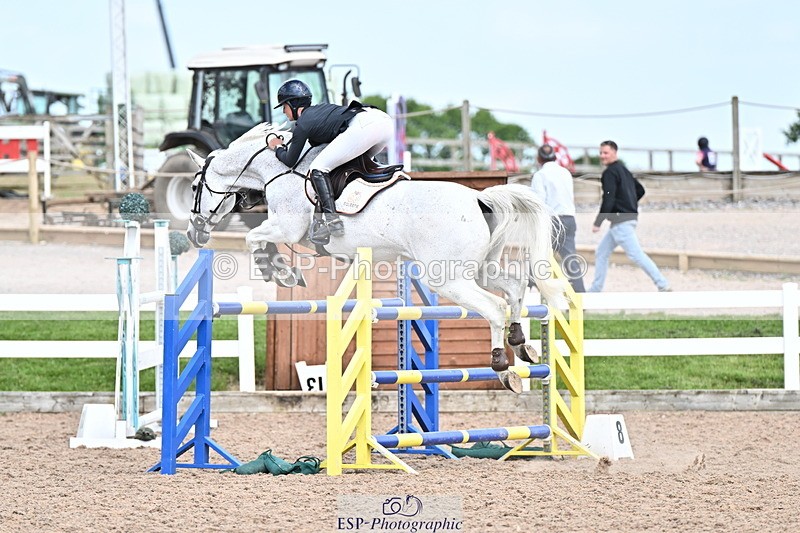 240605A-160051-01011 - Cls 5 Foxhunter and 1.20m Open