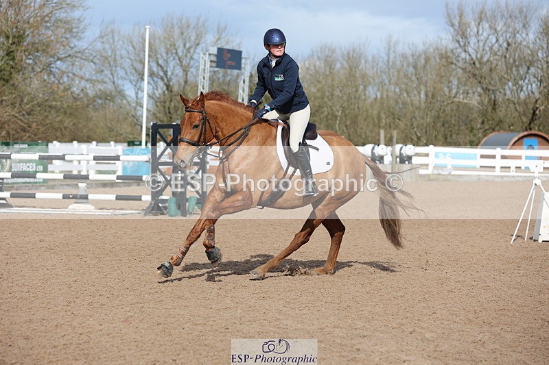 240223A-114200-00938 - Cls 4 Snr 1.05m Open