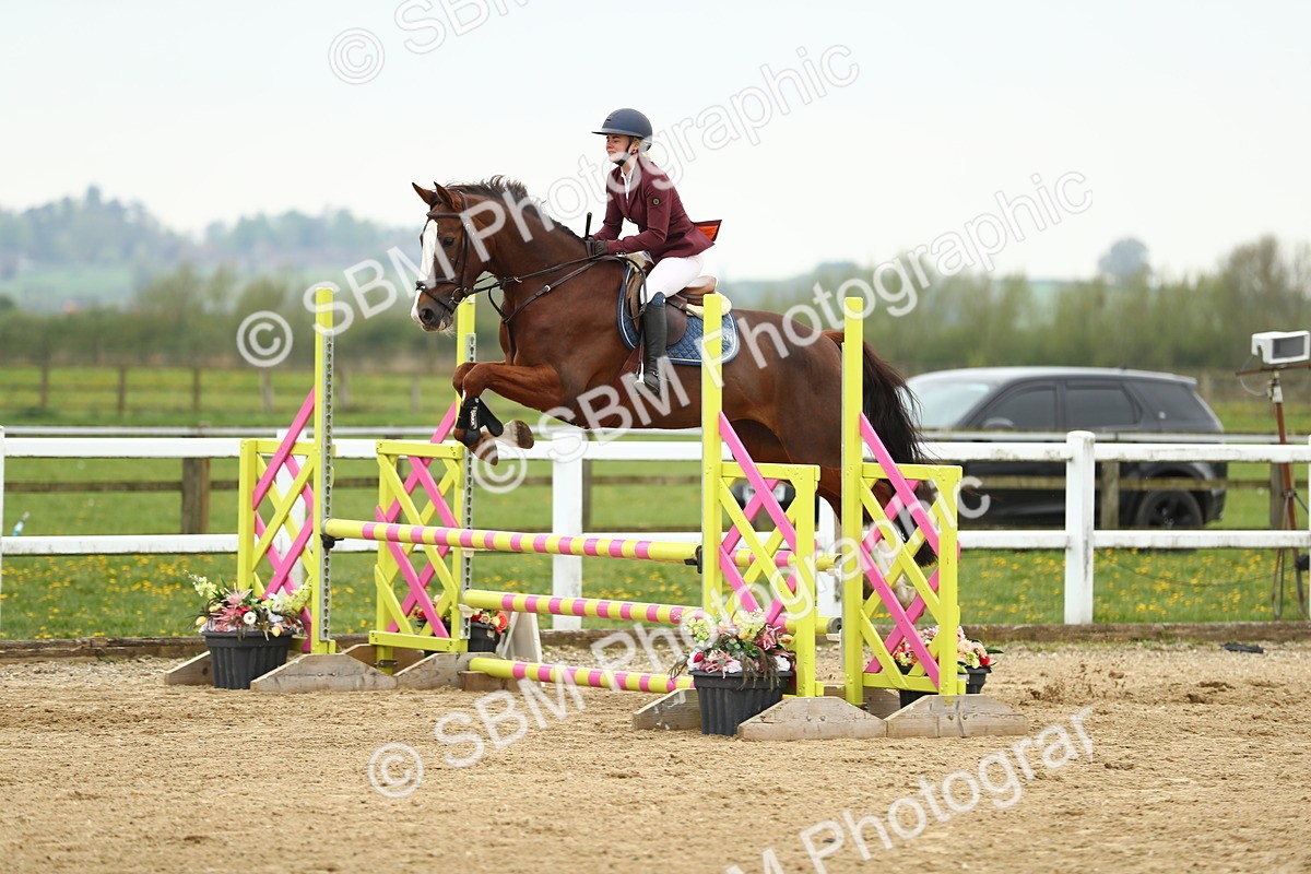 SBM_000374 - Class 2 - Senior British Novice 90cm