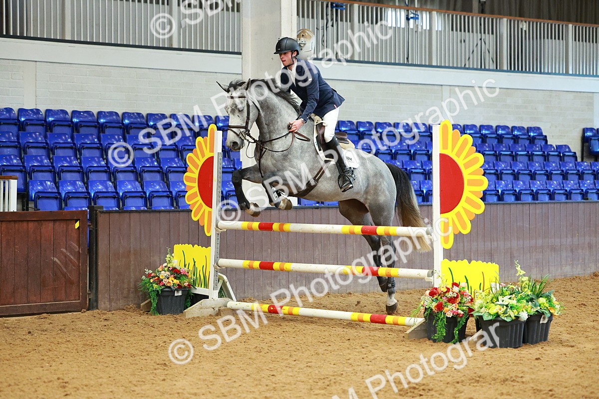 SBM_007020 - Class 18 - Senior 1.05m