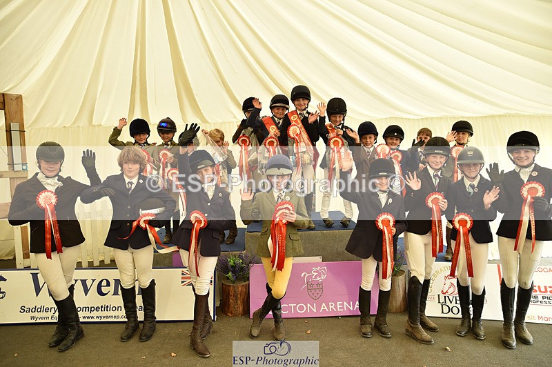 240823X-151202-17988 - 60cm Presentations