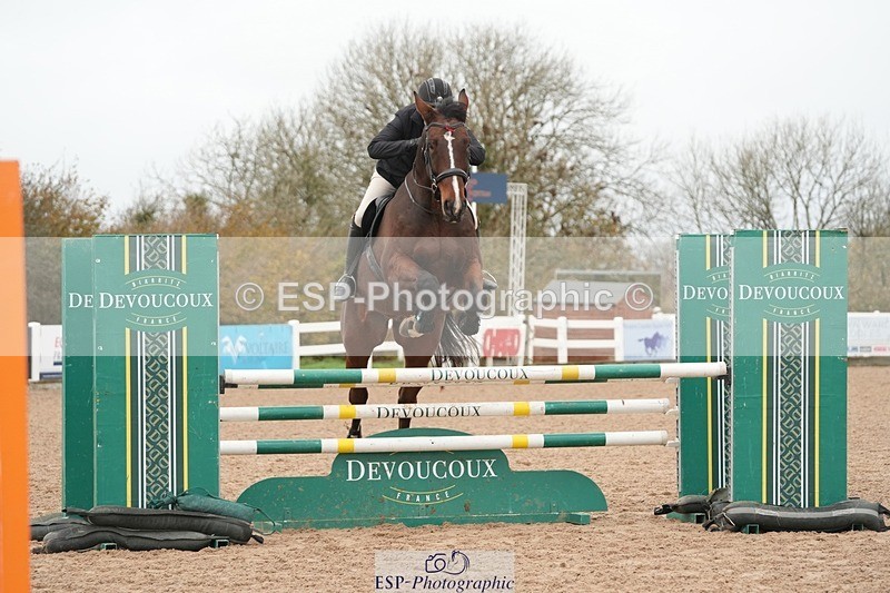 251109-102148-03352 - Cls 19 Snr 1.05m Open