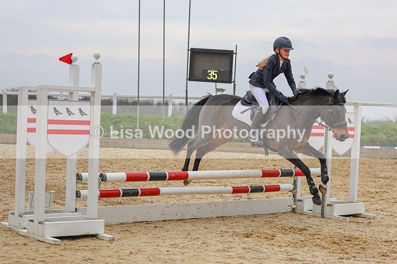 3E7A8212 - Class 11: Junior 70cm