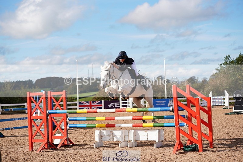 241027A-124342-02733 - SUN Cls 7 Pony Foxhunter and 1.10m Open