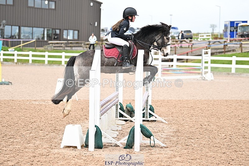 240309A-100652-00020 - Cls 1 Pony Intro 70cm