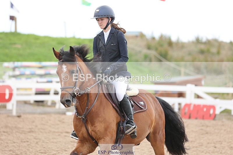 240630A-161118-15059 - Cls 33 Foxhunter and 1.10m Open