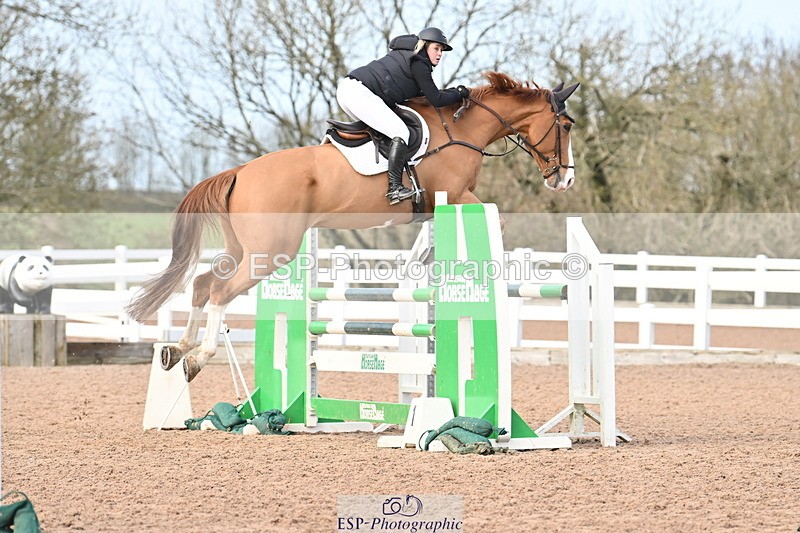 231209A-132608-01917 - Cls 13 Foxhunter & 1.20m Open