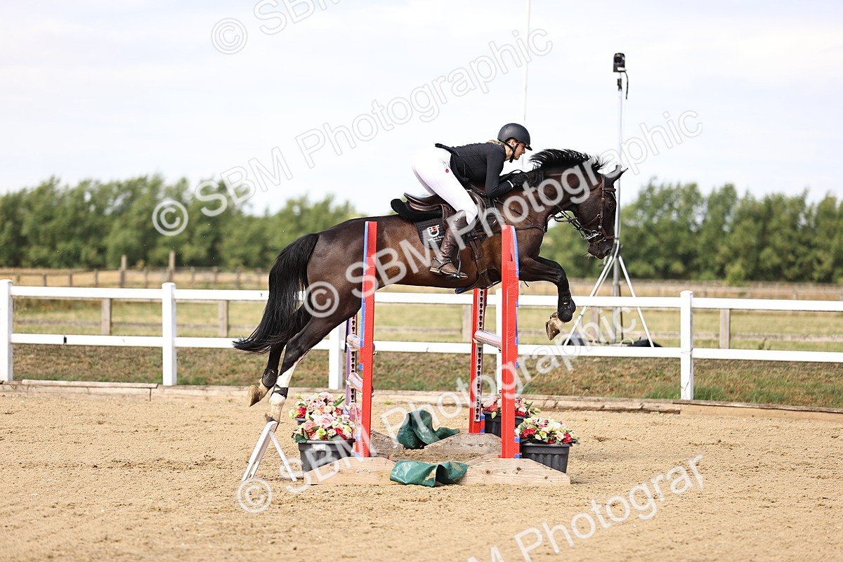 SBM_009769 - Class 8 - Senior Newcomers - 1.10  Open