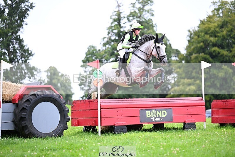 240803-120403-03064 - 017-Caitlyn_Faull-PENNINEVIEW_SUMMER