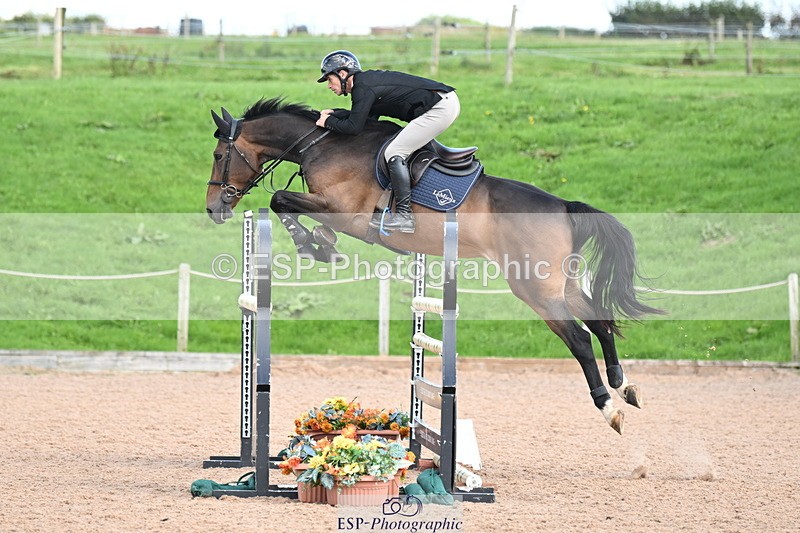 240913A-130109-04467 - Cls 15 Snr Foxhunter