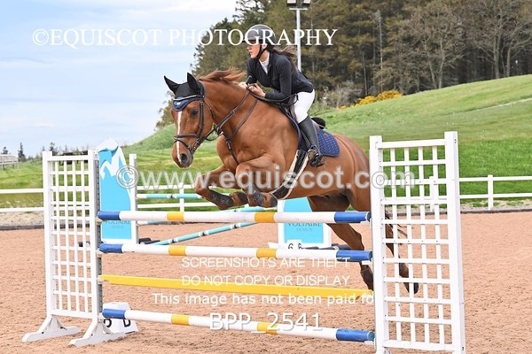 BPP_2541 - CLASS 7 - FRI - Senior Foxhunter/1.20m Open