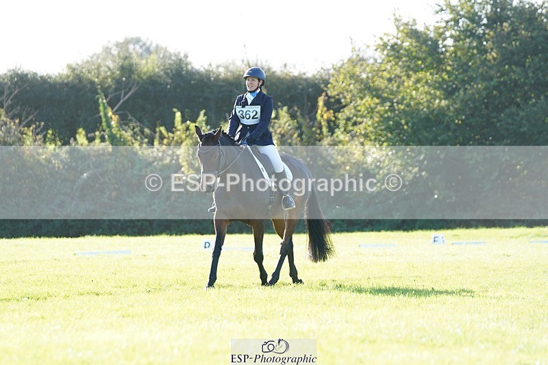 241025-103736-06038 - 362-Vicky.Stacey-HIGHDALE.AUTUMN.SUNRISE