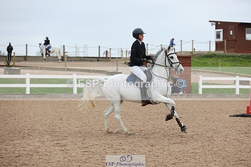 241116X-140237-02360 - Cls 14 A&B Pony Fox & 1.10m Open