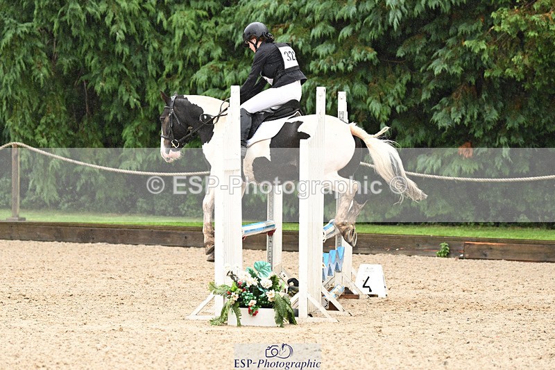 240824X-100456-23516 - 70cm Round 2 9.30 to 10.30