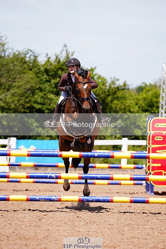 240629A-120110-05150 - Cls 18 Newcomers and 1m Open