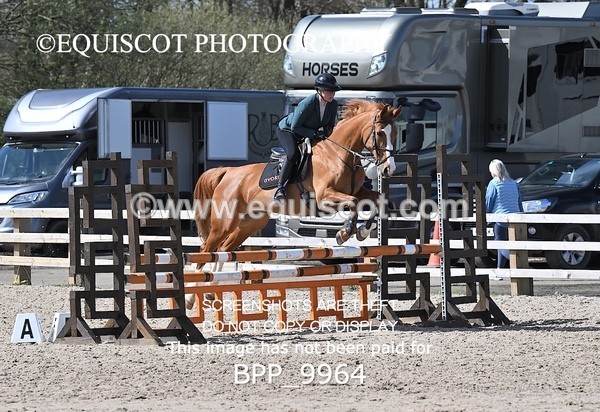BPP_9964 - CLASS 19 SUN Senior British Novice/ 90cm Open